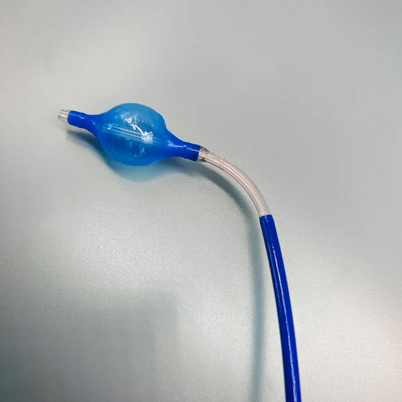 Dilatateur à ballonnet pliable et réglable